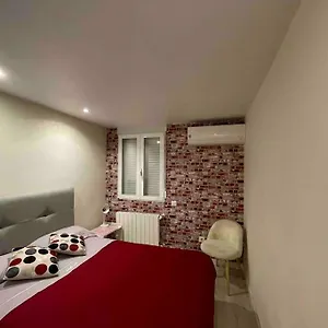 Fantastic Apartment, Newly Renovated Apartamento Madrid